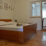 Apartment Rusendic Makarska