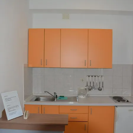 Rusendic Appartamento Makarska