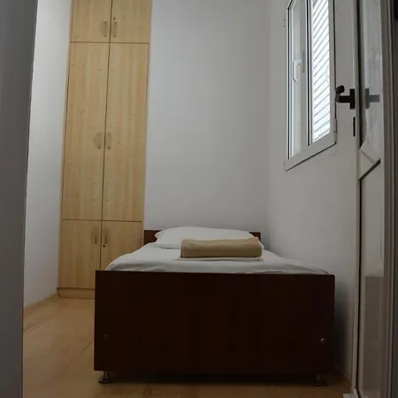 Rusendic * מאקרסקה