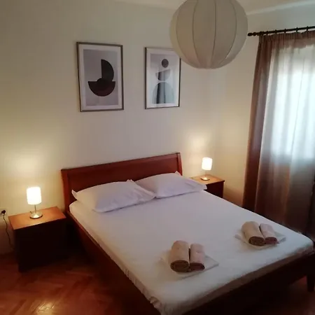 Rusendic * מאקרסקה